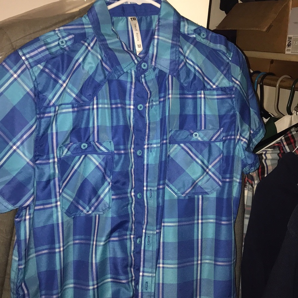 True rock design button up